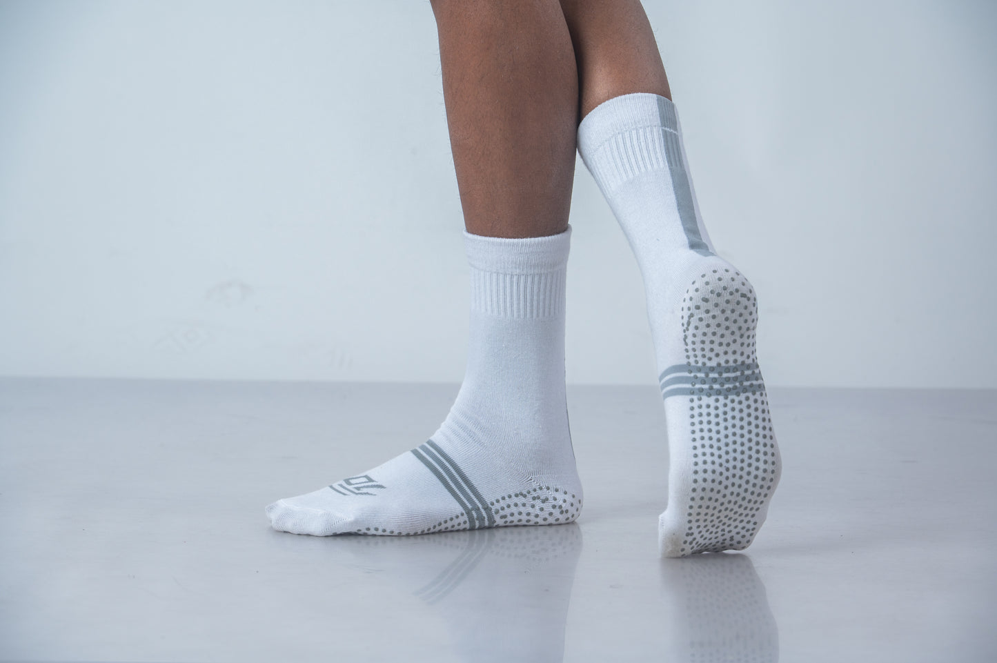 F10 Daily Wear Half Sock With Grip (White)
